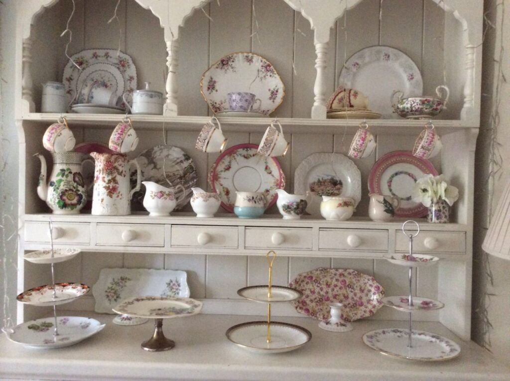 vintage china hire